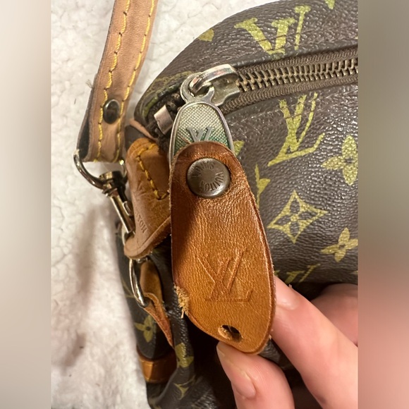 Vintage speedy 30 Louis Vuitton bag FLASH SALe. Today!!! Never priced this low. - Picture 4 of 10